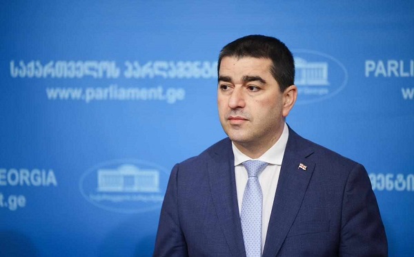 ექსტრემიზმს ერთი სახე აქვს ლოს ანჯელესშიც, ბერლინშიც, პარიზშიც და თბილისშიც, ნიღაბი ერთნაირად მალავს მოძალადეების სახეს, „მოლოტოვის კოქტეილი“ ერთნაირად წვავს პოლიციელებს - შალვა პაპუაშვილი